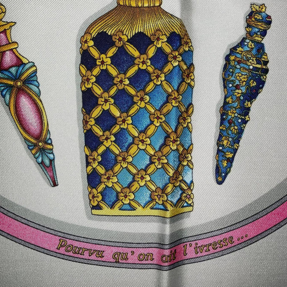 Hermes  “Qu' Importe Le Flacon” 100% Silk Scarf 90cm Square NWT/BOX - Picture 7 of 16